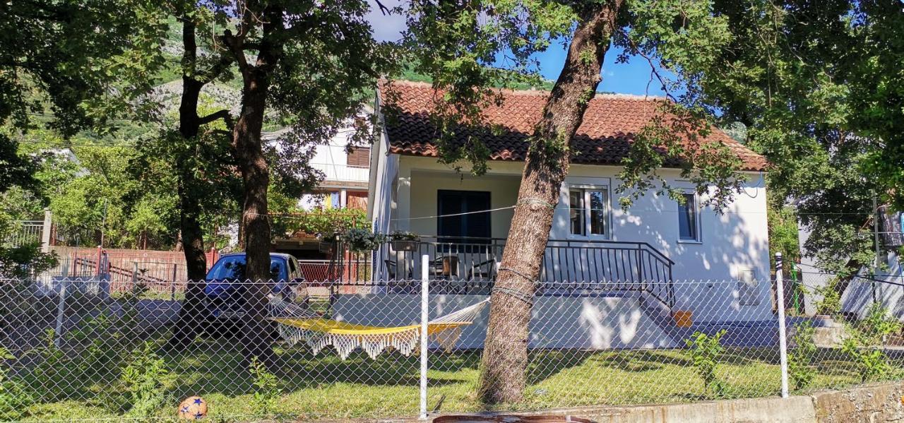 Forest House Sutomore Εξωτερικό φωτογραφία